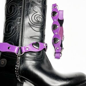 Dangerous Threads | Western Boot Chains